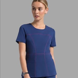 Jaanuu scrubs > stitch top x Hudson collection